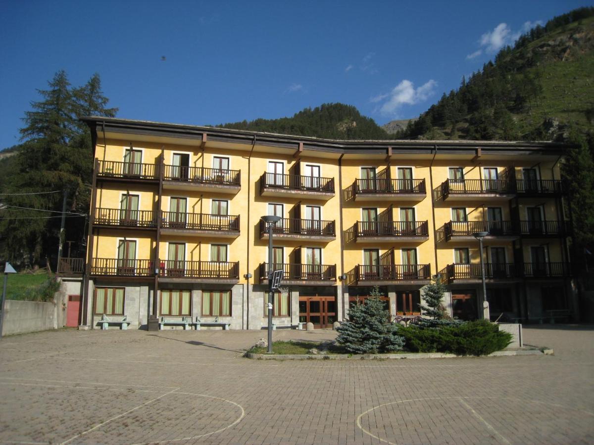 Hotel Casalpina Don Barra Pragelato Exteriér fotografie